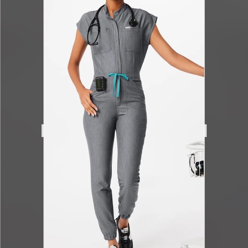 FIGS jumper scrubs